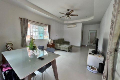 House in Bang Lamung, Thailand 2 bedrooms № 37813 - photo 9