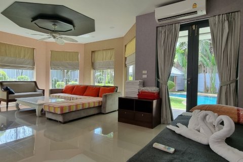 House in Sattahip, Thailand 7 bedrooms № 37227 - photo 7