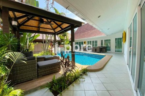 House in Bang Lamung, Thailand 3 bedrooms № 38376 - photo 18