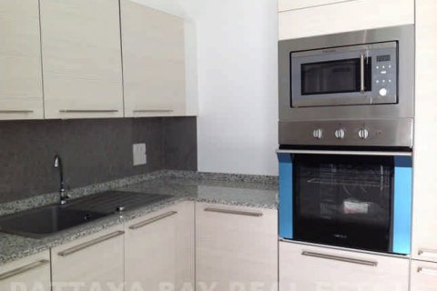 House in Bang Lamung, Thailand 3 bedrooms № 38599 - photo 2