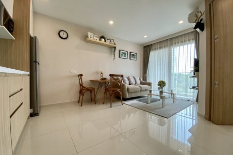 Condo in Bang Lamung, Thailand, 1 bedroom  № 38065 - photo 3