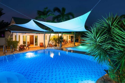 House in Sattahip, Thailand 6 bedrooms № 37497 - photo 4