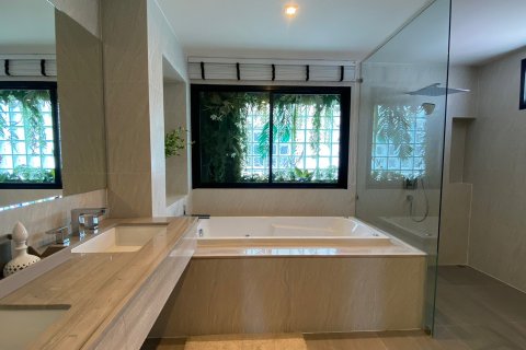 House in Bang Lamung, Thailand 4 bedrooms № 37335 - photo 28