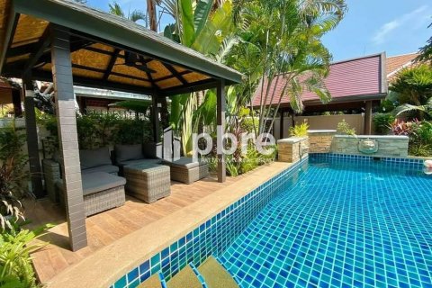 House in Bang Lamung, Thailand 3 bedrooms № 38376 - photo 1