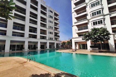 Condo in Bang Lamung, Thailand, 2 bedrooms  № 37764 - photo 16