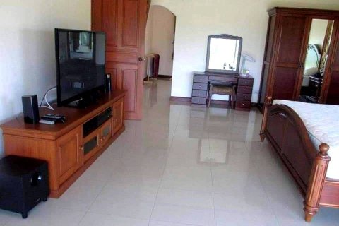 House in Sattahip, Thailand 5 bedrooms № 37396 - photo 10