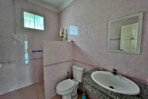 House in Bang Lamung, Thailand 3 bedrooms № 37569 - photo 17