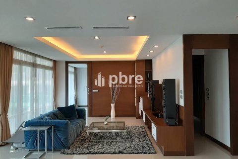 Condo in Bang Lamung, Thailand, 3 bedrooms  № 37924 - photo 8