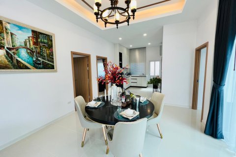 House in Bang Lamung, Thailand 3 bedrooms № 37981 - photo 4