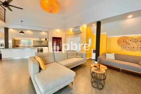 House in Bang Lamung, Thailand 3 bedrooms № 38376 - photo 8