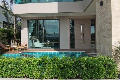 House in Bang Lamung, Thailand 3 bedrooms № 38033 - photo 24