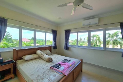 House in Sattahip, Thailand 4 bedrooms № 37193 - photo 8