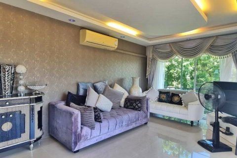 Condo in Sattahip, Thailand, 2 bedrooms  № 37721 - photo 4