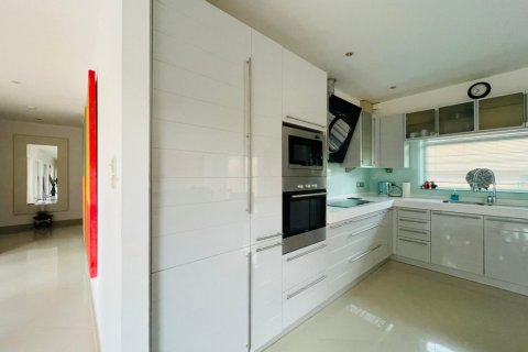 House in Bang Lamung, Thailand 3 bedrooms № 38163 - photo 23