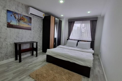 Condo in Bang Lamung, Thailand, 2 bedrooms  № 37270 - photo 16