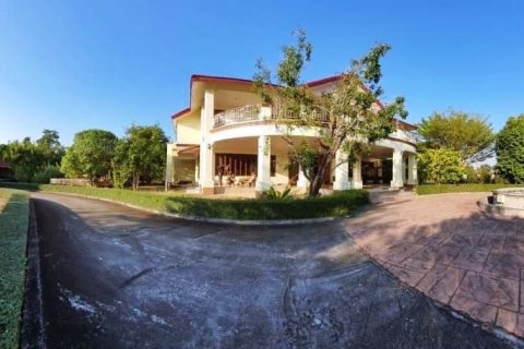 House in Bang Lamung, Thailand 6 bedrooms № 37550 - photo 17