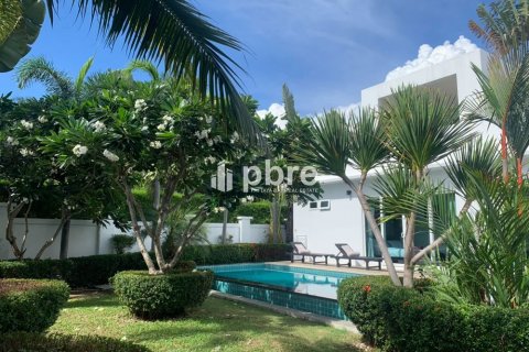 House in Bang Lamung, Thailand 3 bedrooms № 38813 - photo 20