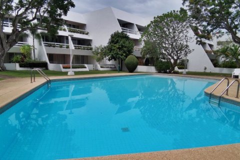 Condo in Sattahip, Thailand, 2 bedrooms  № 37196 - photo 22