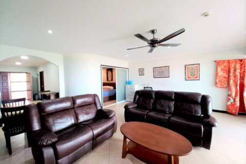 Condo in Bang Lamung, Thailand, 1 bedroom  № 38752 - photo 14