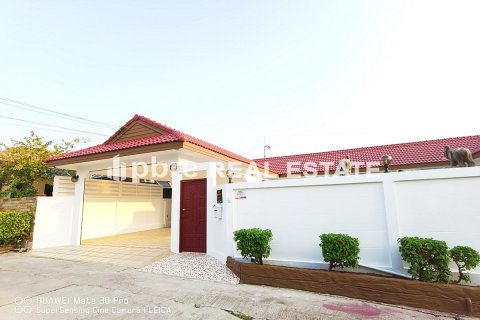 House in Bang Lamung, Thailand 3 bedrooms № 38758 - photo 2