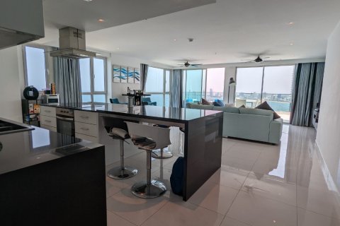 Condo in Bang Lamung, Thailand, 3 bedrooms  № 38007 - photo 10