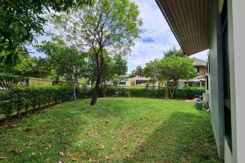 House in Bang Lamung, Thailand 4 bedrooms № 37809 - photo 20