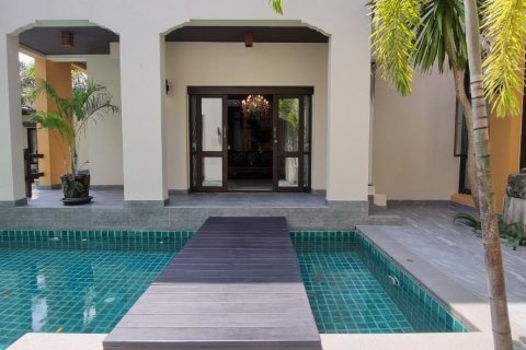 House in Bang Lamung, Thailand 4 bedrooms № 38050 - photo 4