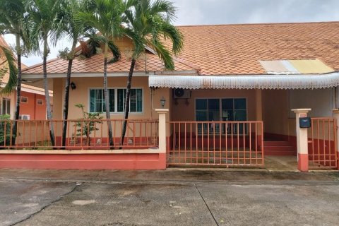 House in Bang Lamung, Thailand 2 bedrooms № 38520 - photo 1