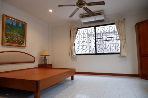 House in Bang Lamung, Thailand 3 bedrooms № 37312 - photo 15