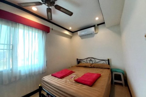 Condo in Bang Lamung, Thailand, 1 bedroom  № 38221 - photo 1
