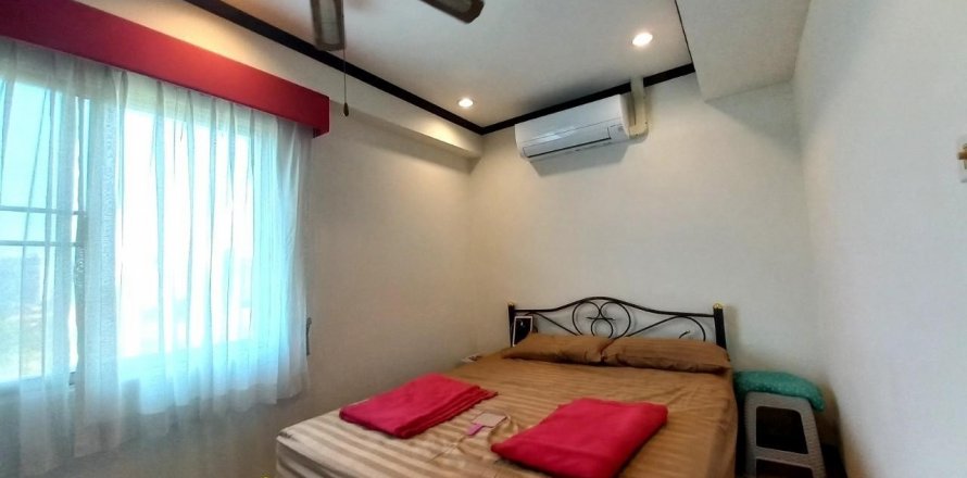 Condo in Bang Lamung, Thailand, 1 bedroom  № 38221