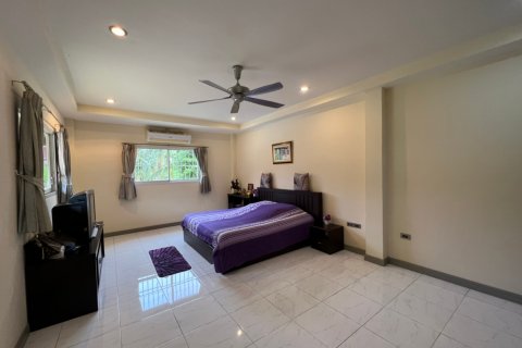 House in Bang Lamung, Thailand 3 bedrooms № 37845 - photo 9