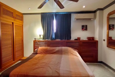 Condo in Bang Lamung, Thailand, 2 bedrooms  № 37280 - photo 16