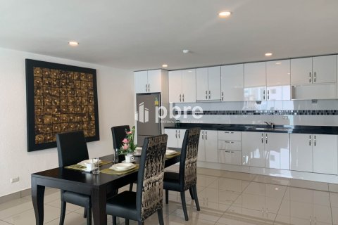 Condo in Bang Lamung, Thailand, 2 bedrooms  № 38926 - photo 4