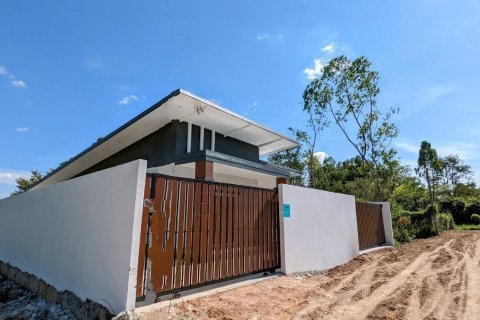 House in Sattahip, Thailand 3 bedrooms № 38151 - photo 1