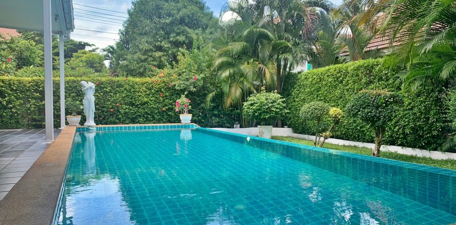 House in Sattahip, Thailand 3 bedrooms № 37504