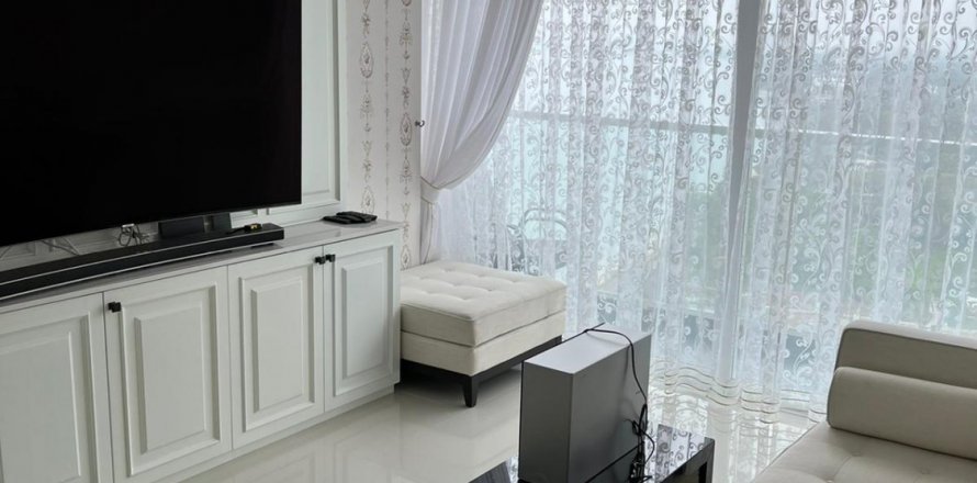 Condo in Sattahip, Thailand, 2 bedrooms  № 37920