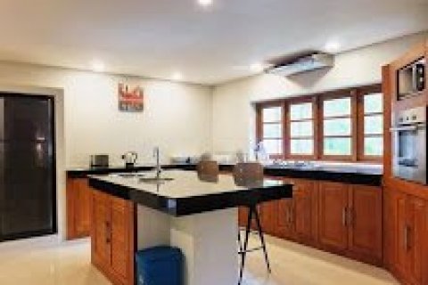 House in Bang Lamung, Thailand 3 bedrooms № 38203 - photo 5