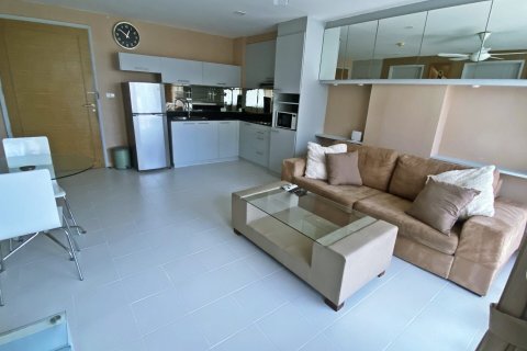 Condo in Bang Lamung, Thailand, 1 bedroom  № 37540 - photo 4