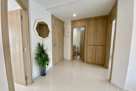 Condo in Bang Lamung, Thailand, 2 bedrooms  № 38072 - photo 7