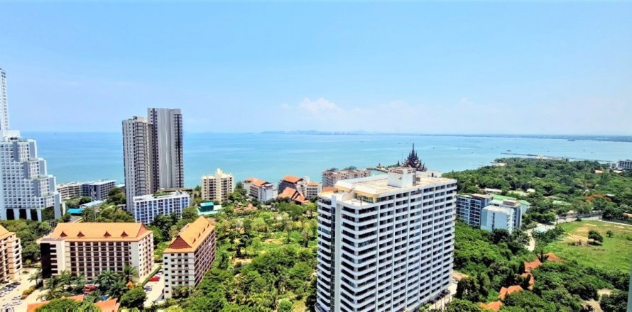 Condo in Pattaya, Thailand, 2 bedrooms in The Riviera Wongamat Beach  № 39787