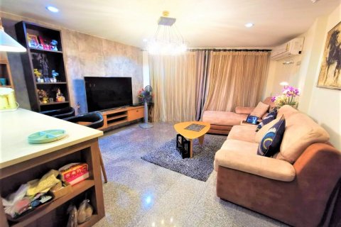 Condo in Bang Lamung, Thailand, 2 bedrooms  № 39063 - photo 3