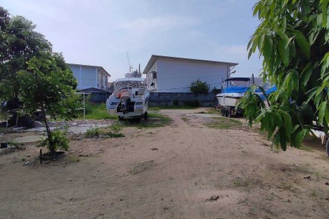 Land in Bang Lamung, Thailand 980 sq.m. № 38140 - photo 8