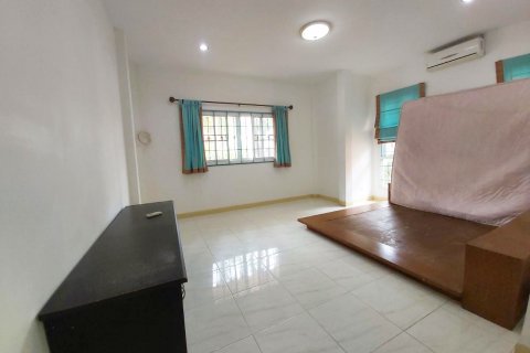 House in Bang Lamung, Thailand 2 bedrooms № 38520 - photo 9