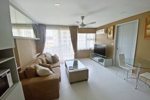 Condo in Bang Lamung, Thailand, 1 bedroom  № 37540 - photo 1