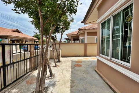 House in Bang Lamung, Thailand 2 bedrooms № 37813 - photo 17