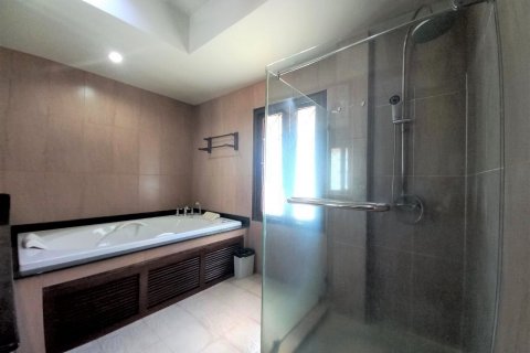 House in Bang Lamung, Thailand 4 bedrooms № 37888 - photo 24