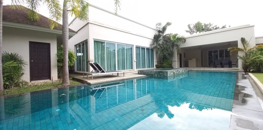 House in Bang Lamung, Thailand 3 bedrooms № 38482