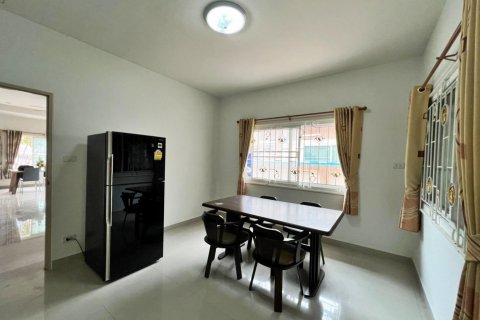 House in Bang Lamung, Thailand 2 bedrooms № 37813 - photo 11