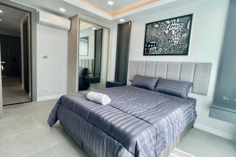 Condo in Bang Lamung, Thailand, 3 bedrooms  № 38011 - photo 8